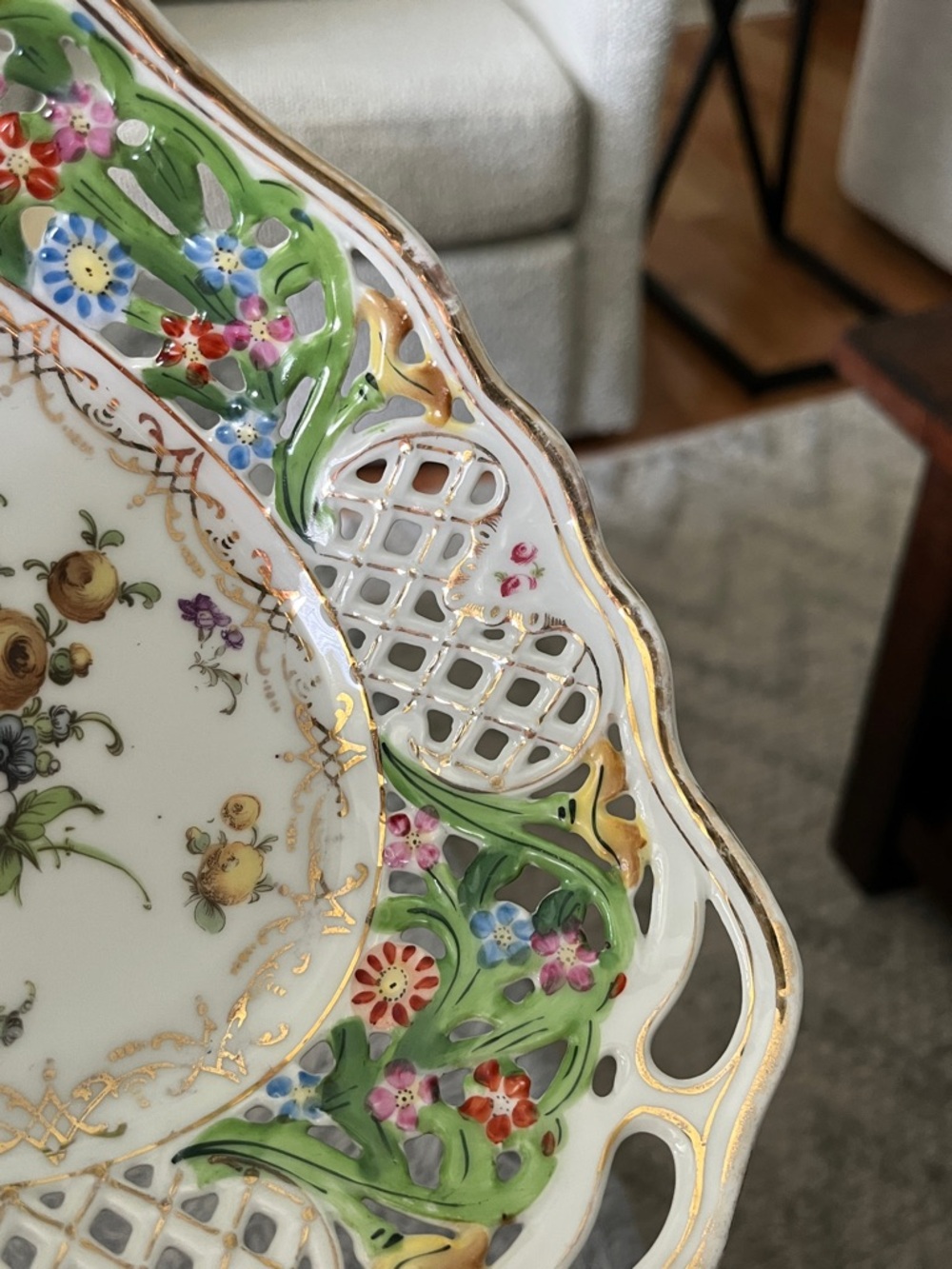 VINTAGE CARL SCHUMANN Bavaria Chateau Dresden Porcelain Basket - Picture 16 of 17